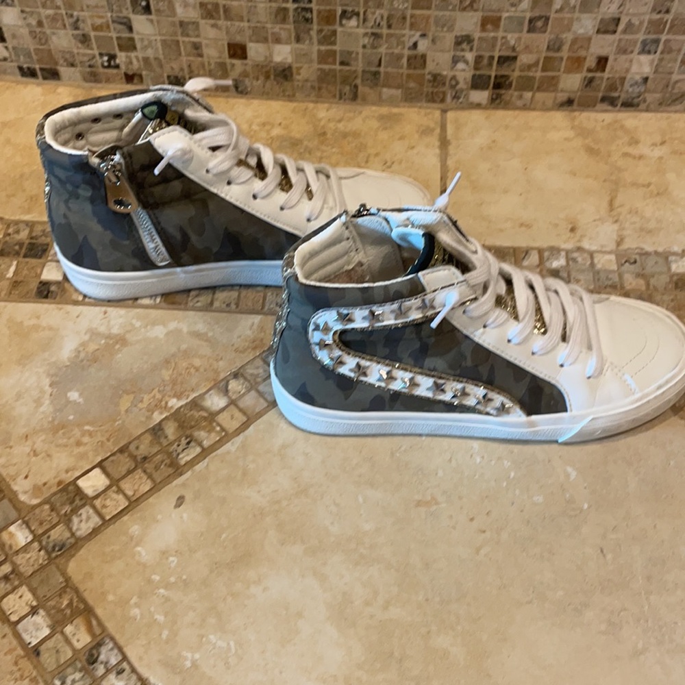 Vintage Havana High-Tops